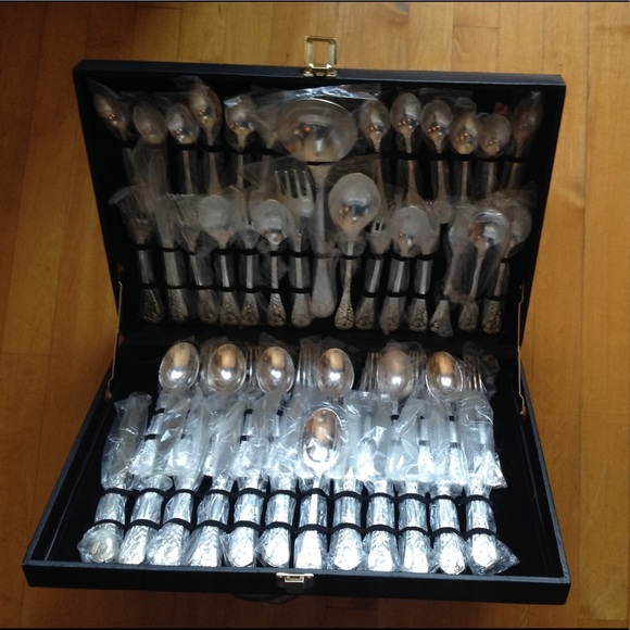 Antique SILVER PLATED ENCHANTED ROSE 48 PC SILVERWARE FLATWARE SET SEALED - Picture 7 of 16
